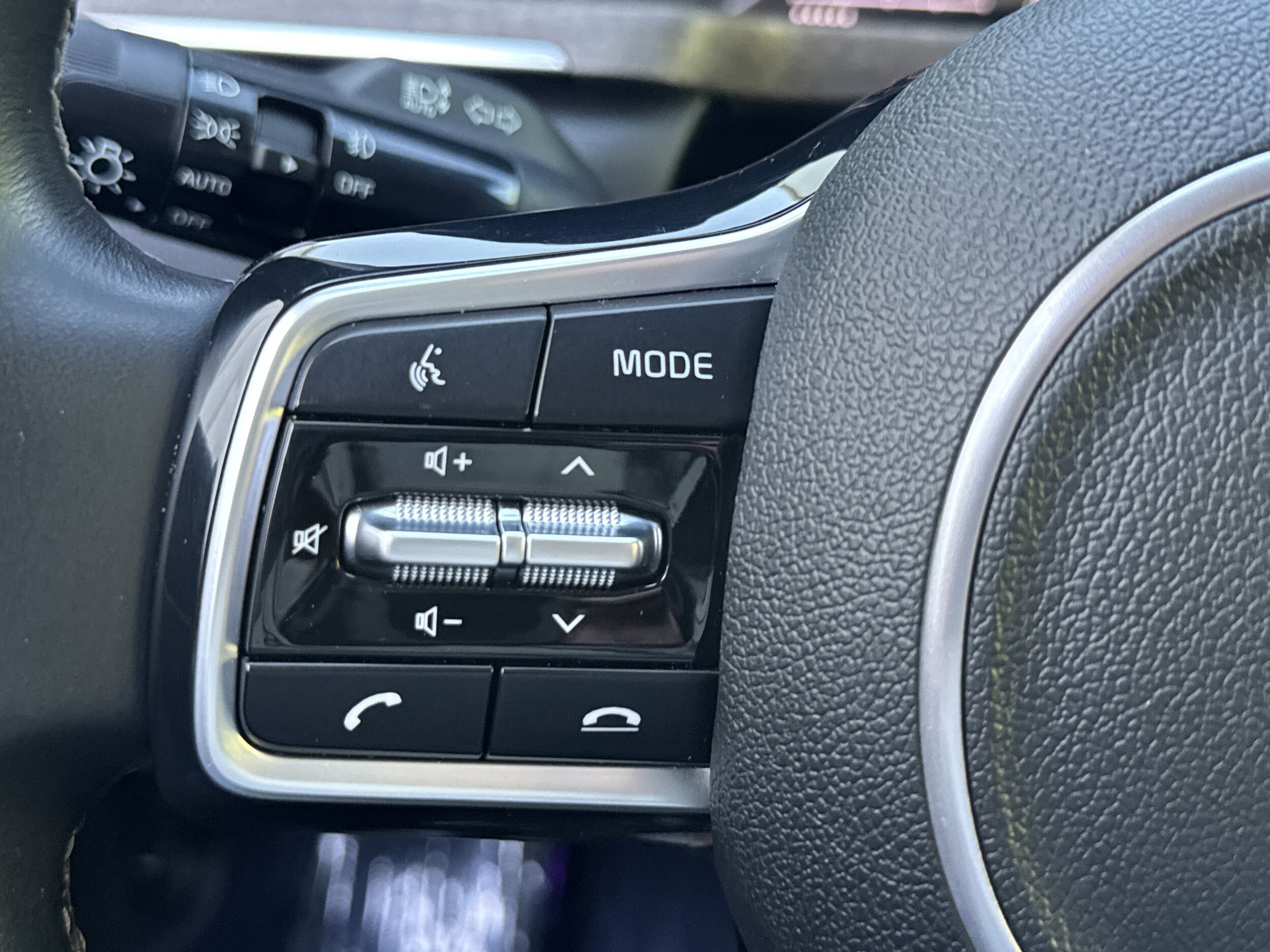 Used 2021 Kia Sorento EX w/ EX AWD X-Line Package image 28