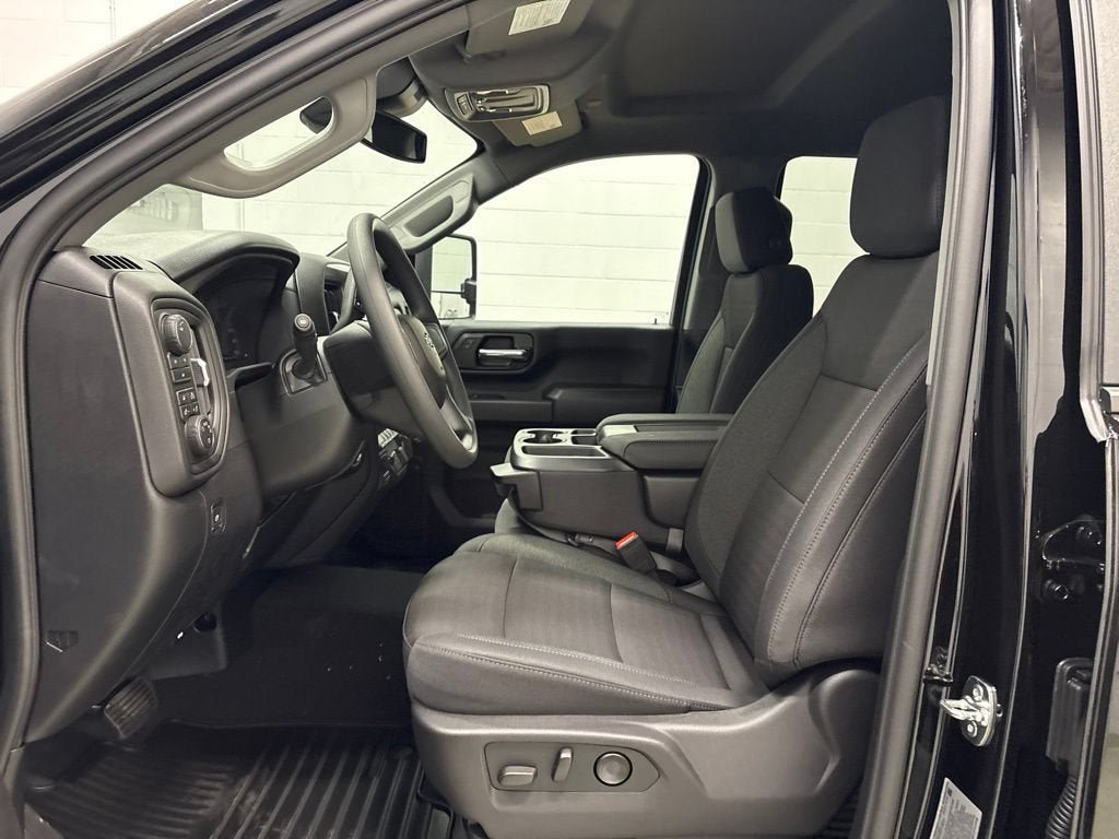 New 2026 Chevrolet Silverado 2500 Custom w/ Custom Convenience Package AWD/4WD image 18