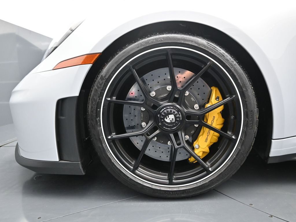 Certified 2025 Porsche 911 GT3 RWD image 6