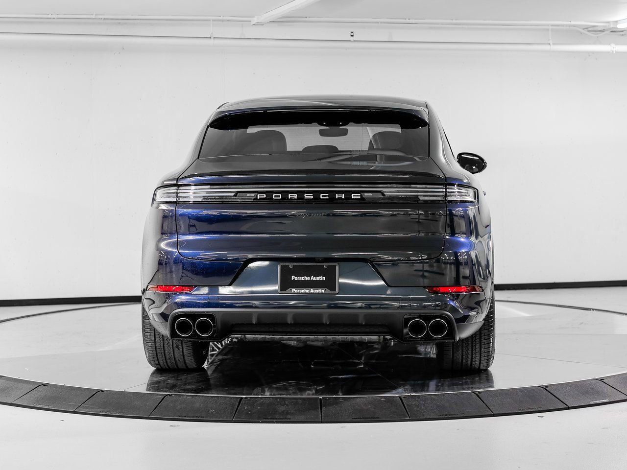 New 2026 Porsche Cayenne Coupe AWD/4WD image 6