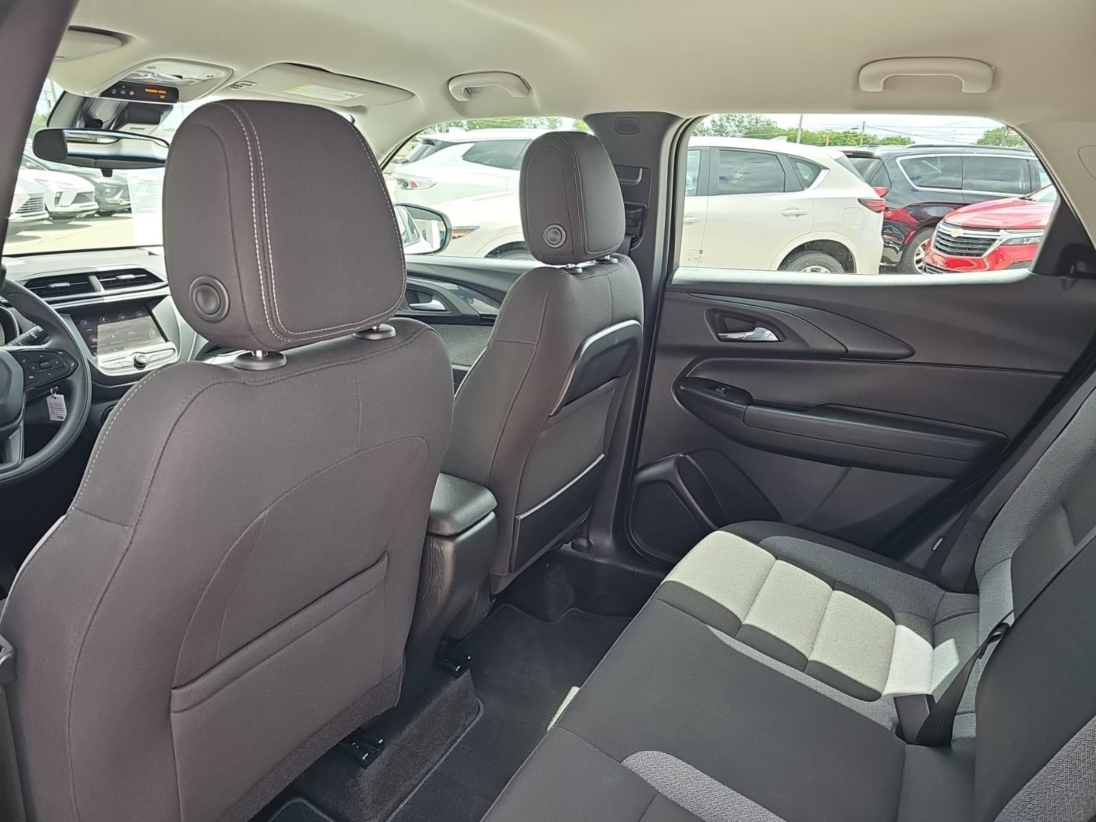 Used 2023 Chevrolet TrailBlazer LS FWD image 22