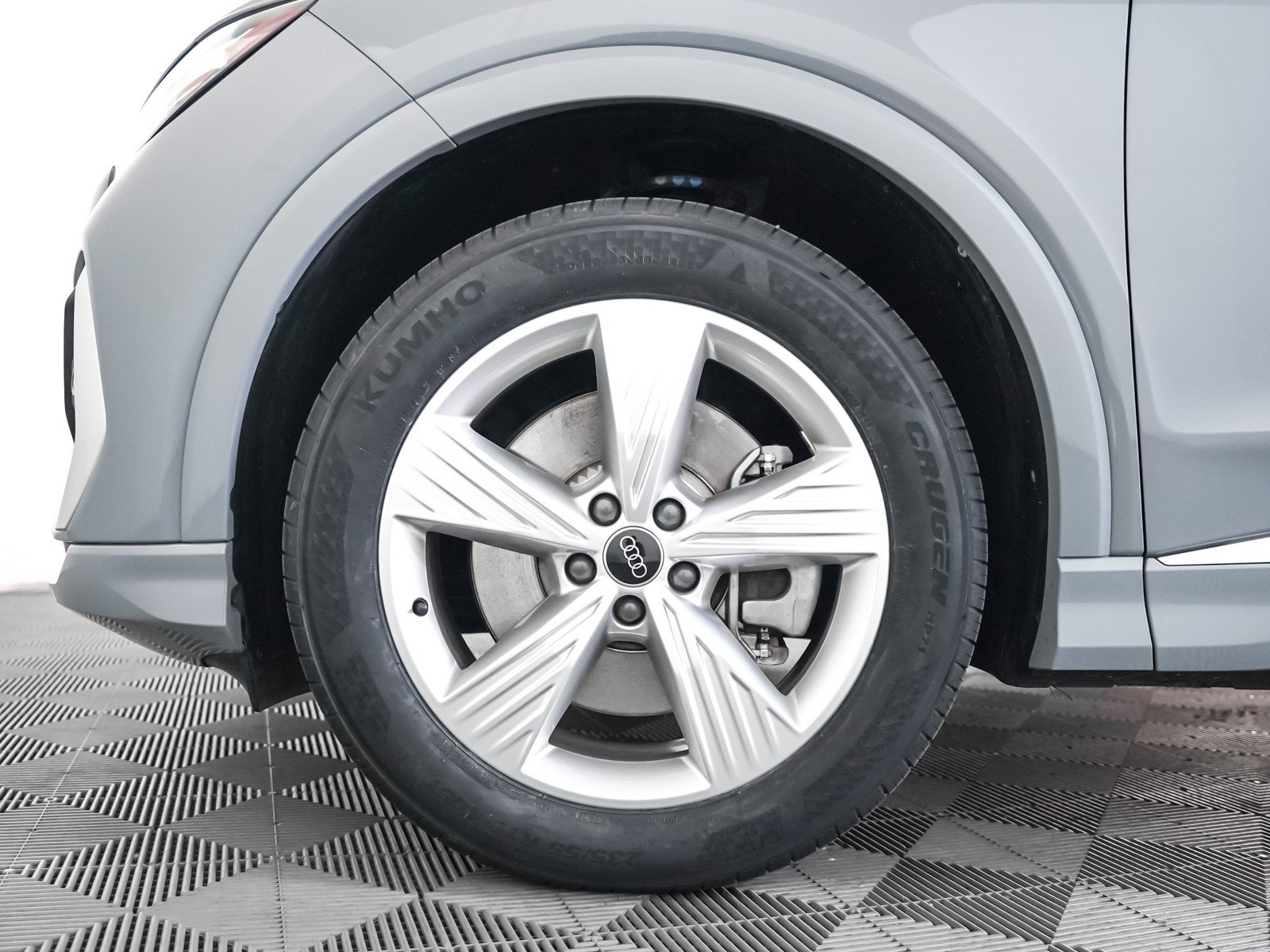 Certified 2023 Audi Q4 e-tron Premium image 6