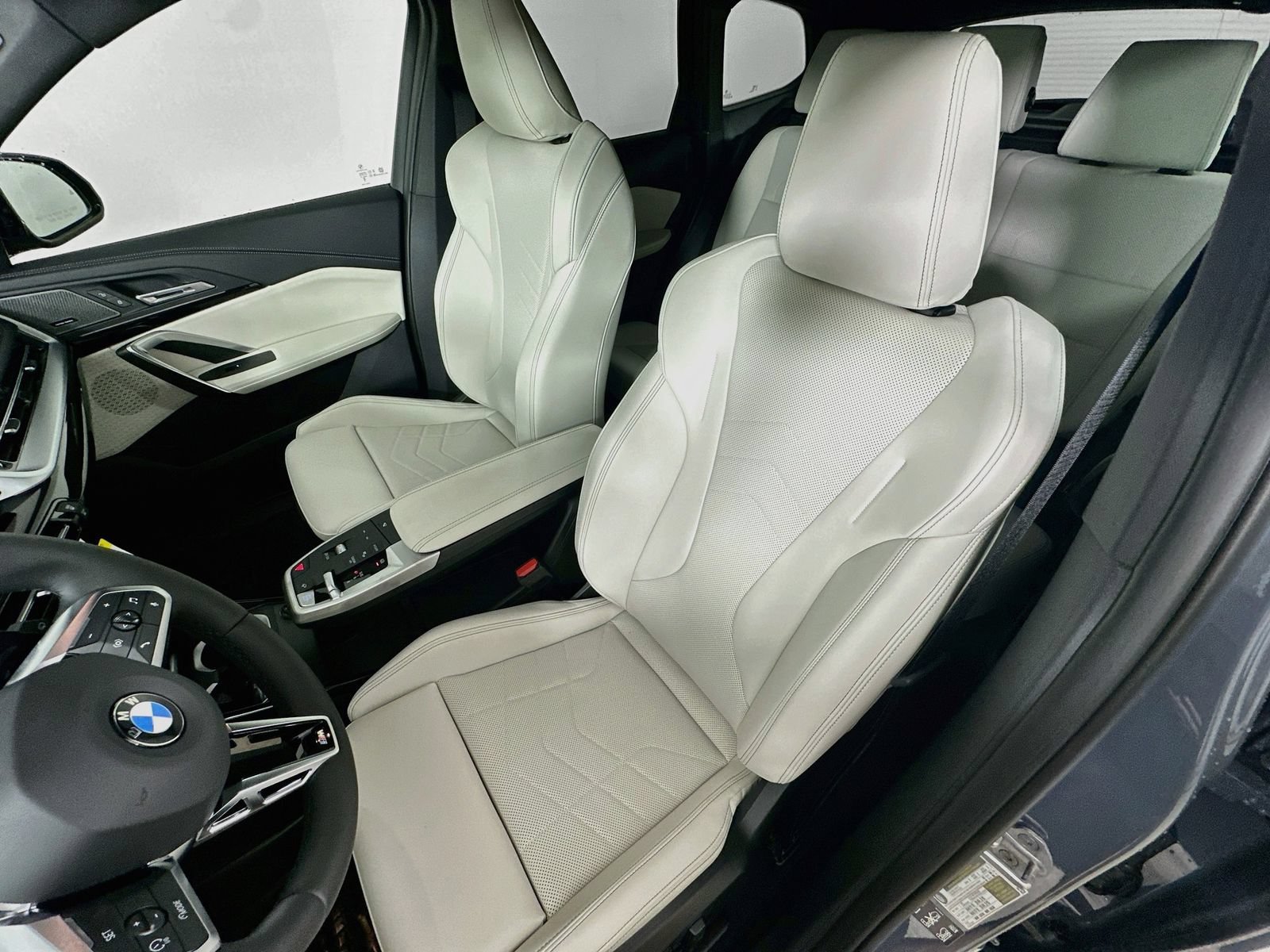 New 2027 BMW X1 xDrive28i AWD/4WD image 33