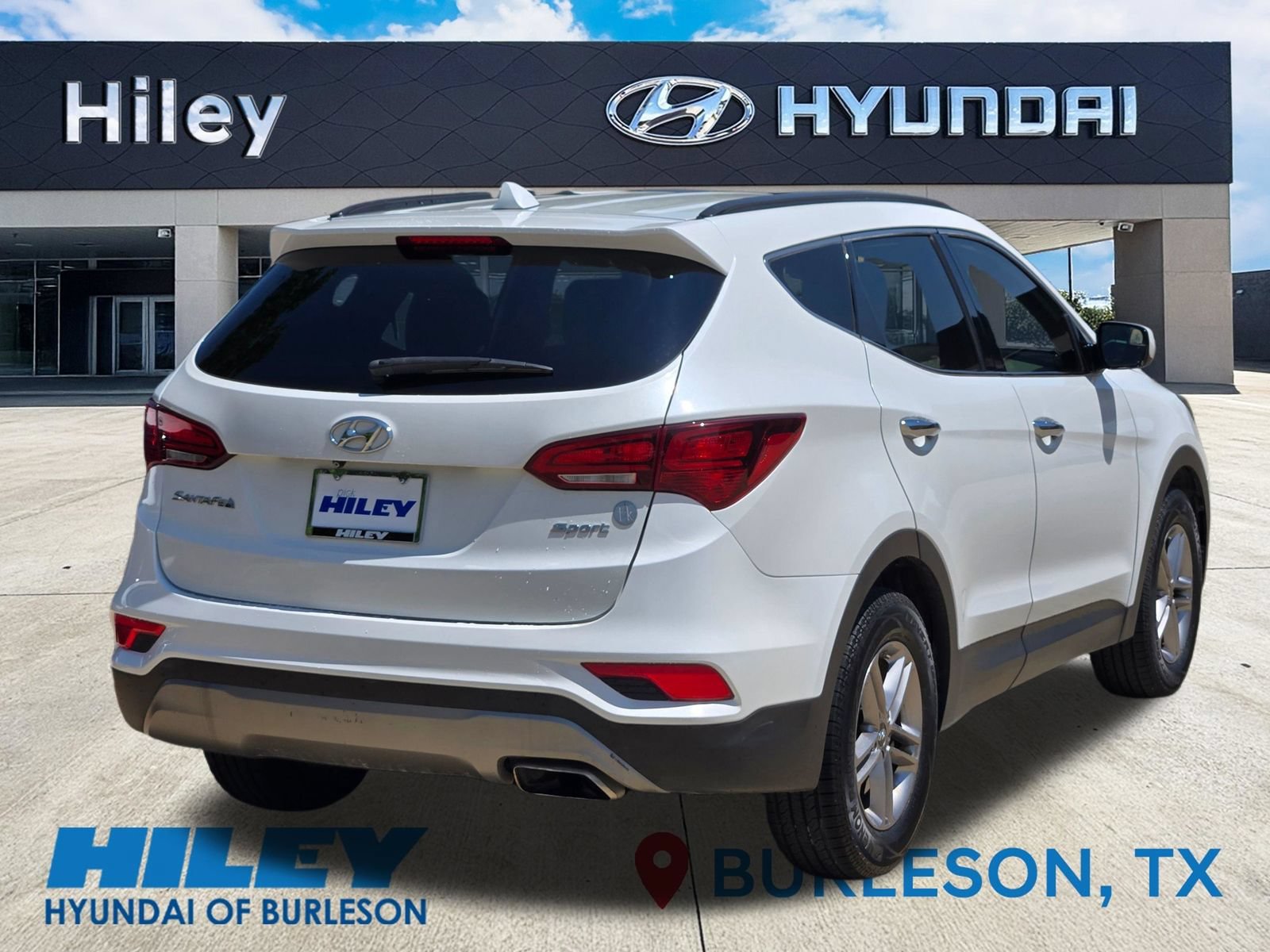 Used 2017 Hyundai Santa Fe Sport FWD image 4