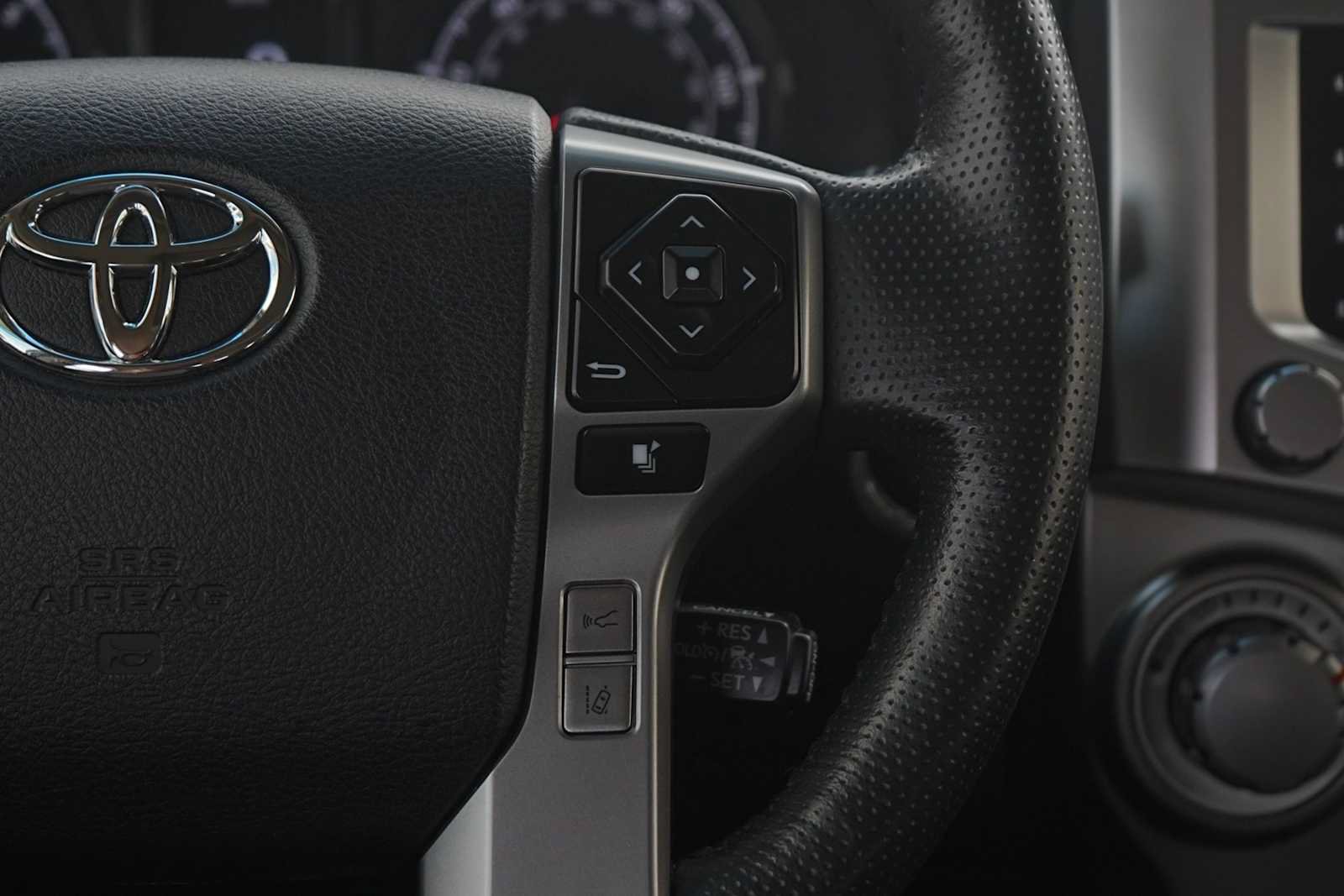 Used 2023 Toyota 4Runner SR5 Premium w/ Moonroof Package RWD image 18