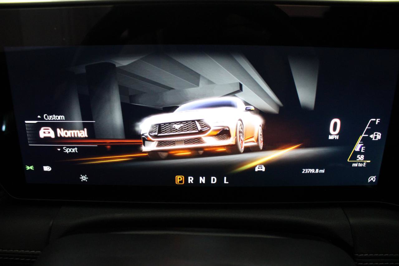Used 2025 Ford Mustang Premium RWD image 76