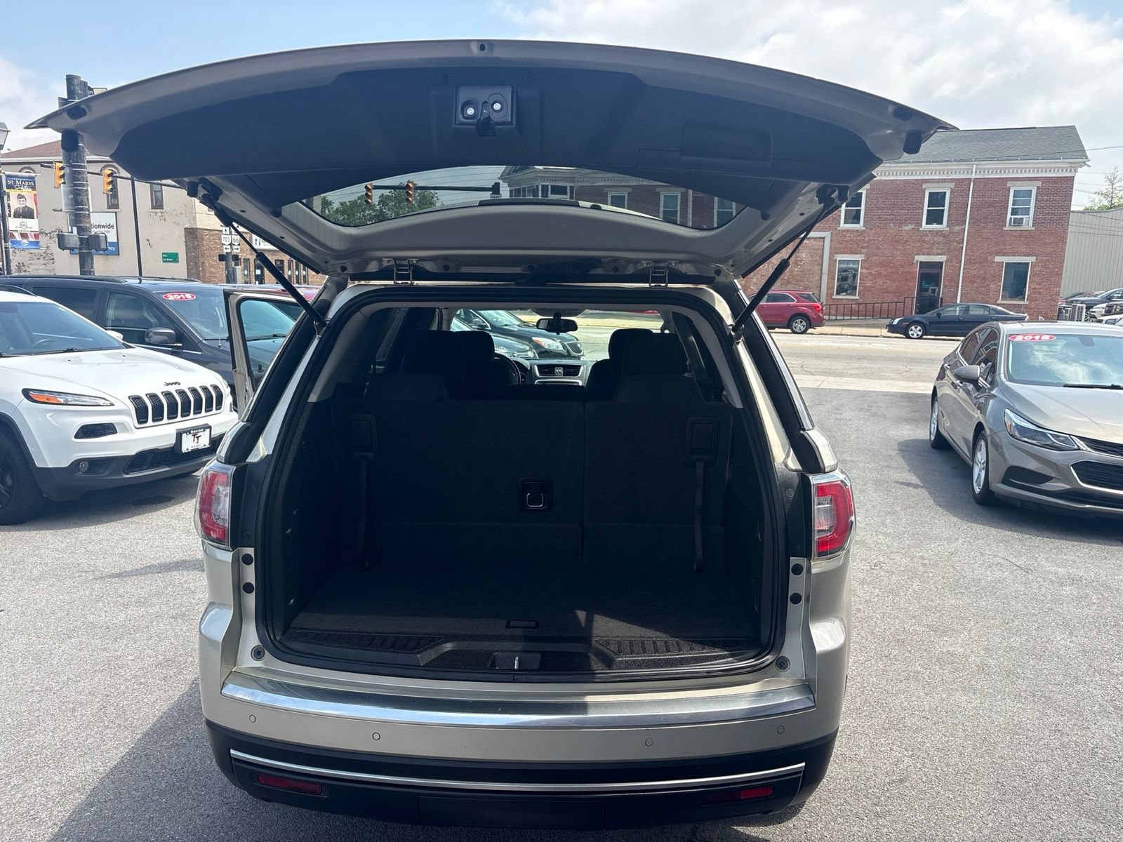 Used 2016 GMC Acadia SL FWD image 14