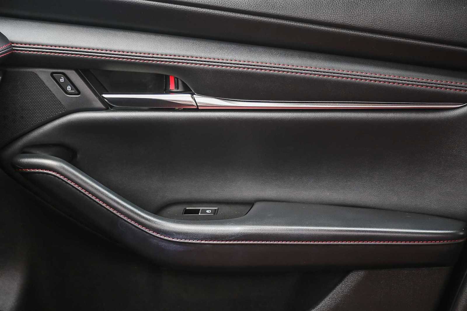 Used 2025 MAZDA MAZDA3 s image 17