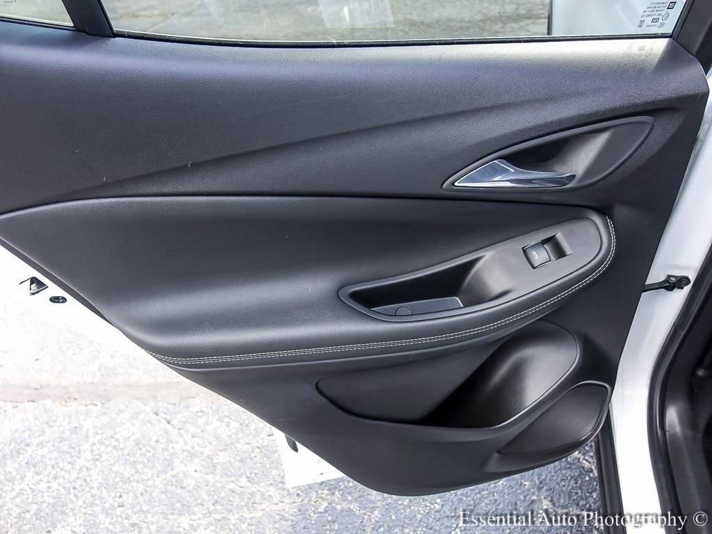 Used 2022 Buick Encore GX Essence w/ Experience Buick Package image 23