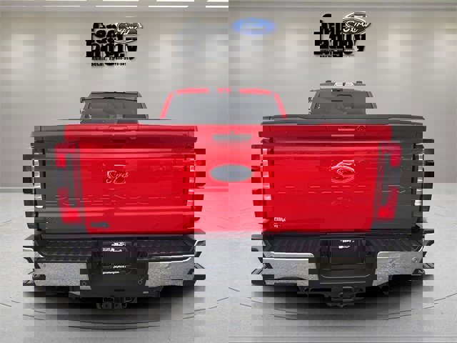 Used 2023 Ford F250 Lariat w/ Chrome Package image 6