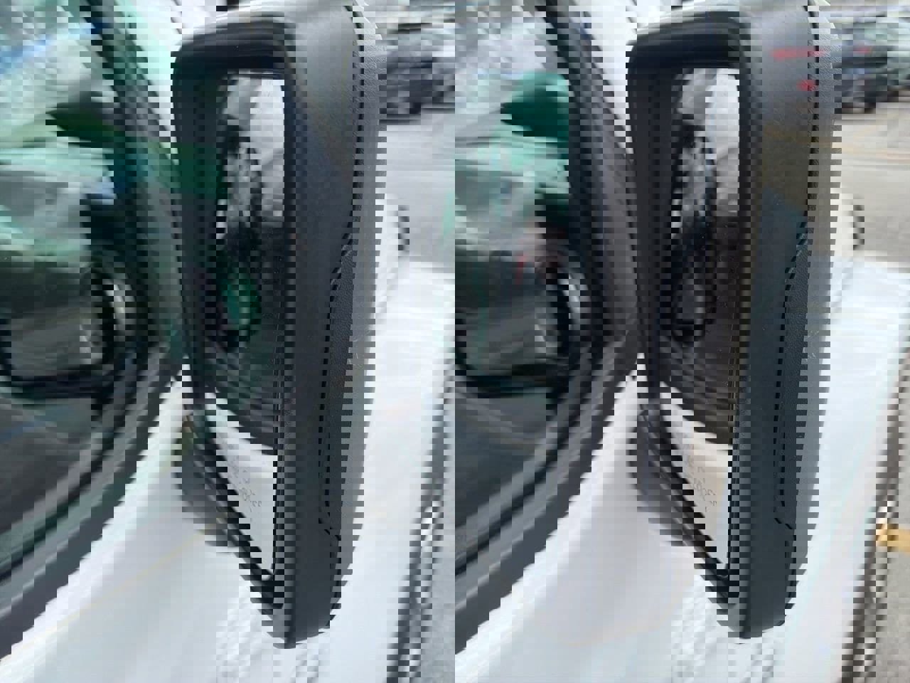 Used 2020 Jeep Wrangler Unlimited Sahara w/ Uconnect 4C Nav & Sound Group AWD/4WD image 13