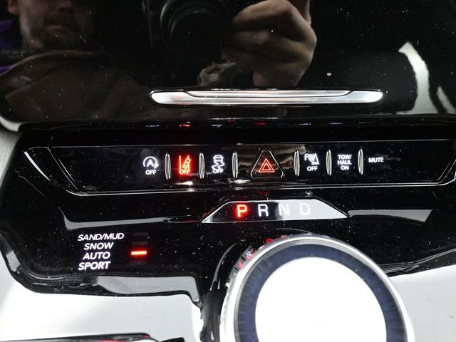 New 2026 Jeep Grand Wagoneer Limited image 24