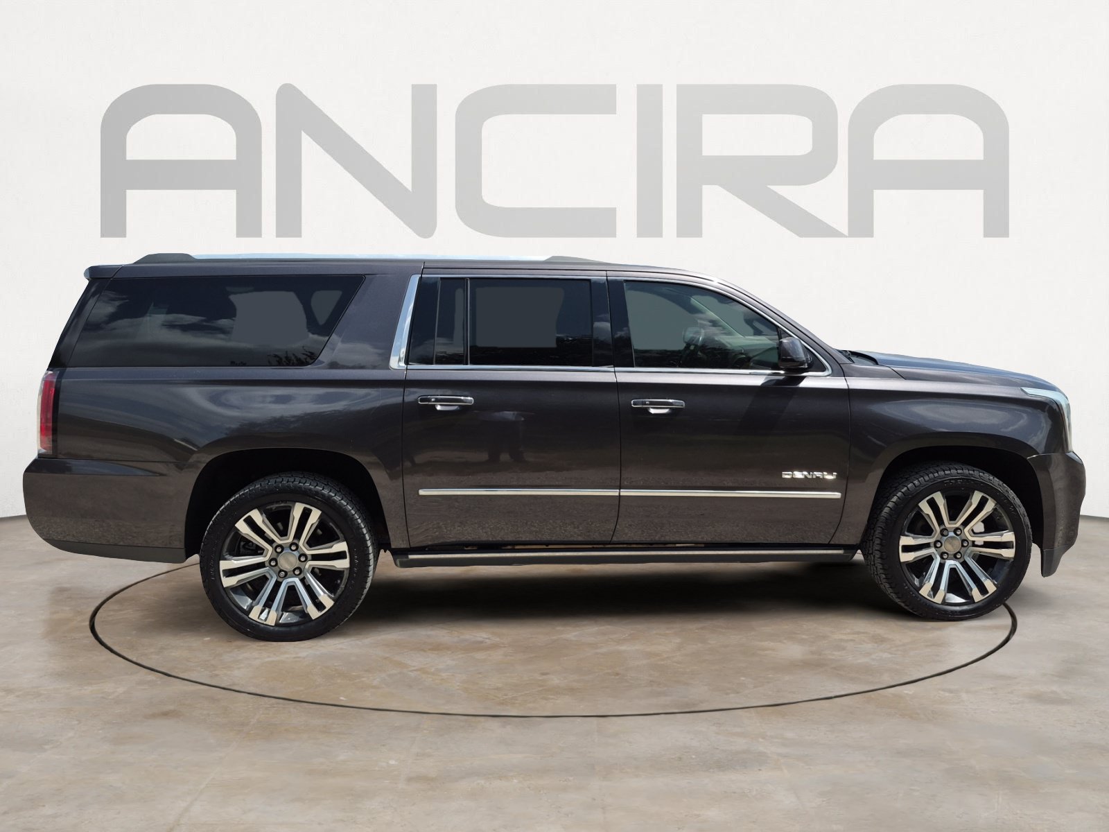 Used 2017 GMC Yukon XL Denali w/ Open Road Package AWD/4WD image 11