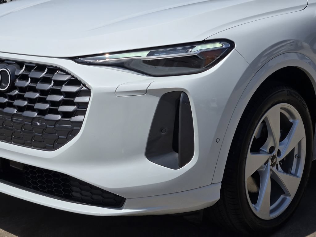 Certified 2025 Audi Q5 Prestige AWD/4WD image 12