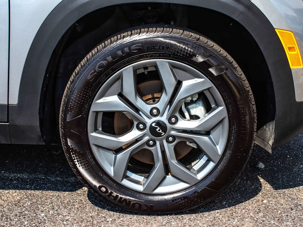Used 2025 Kia Seltos LX AWD/4WD image 7