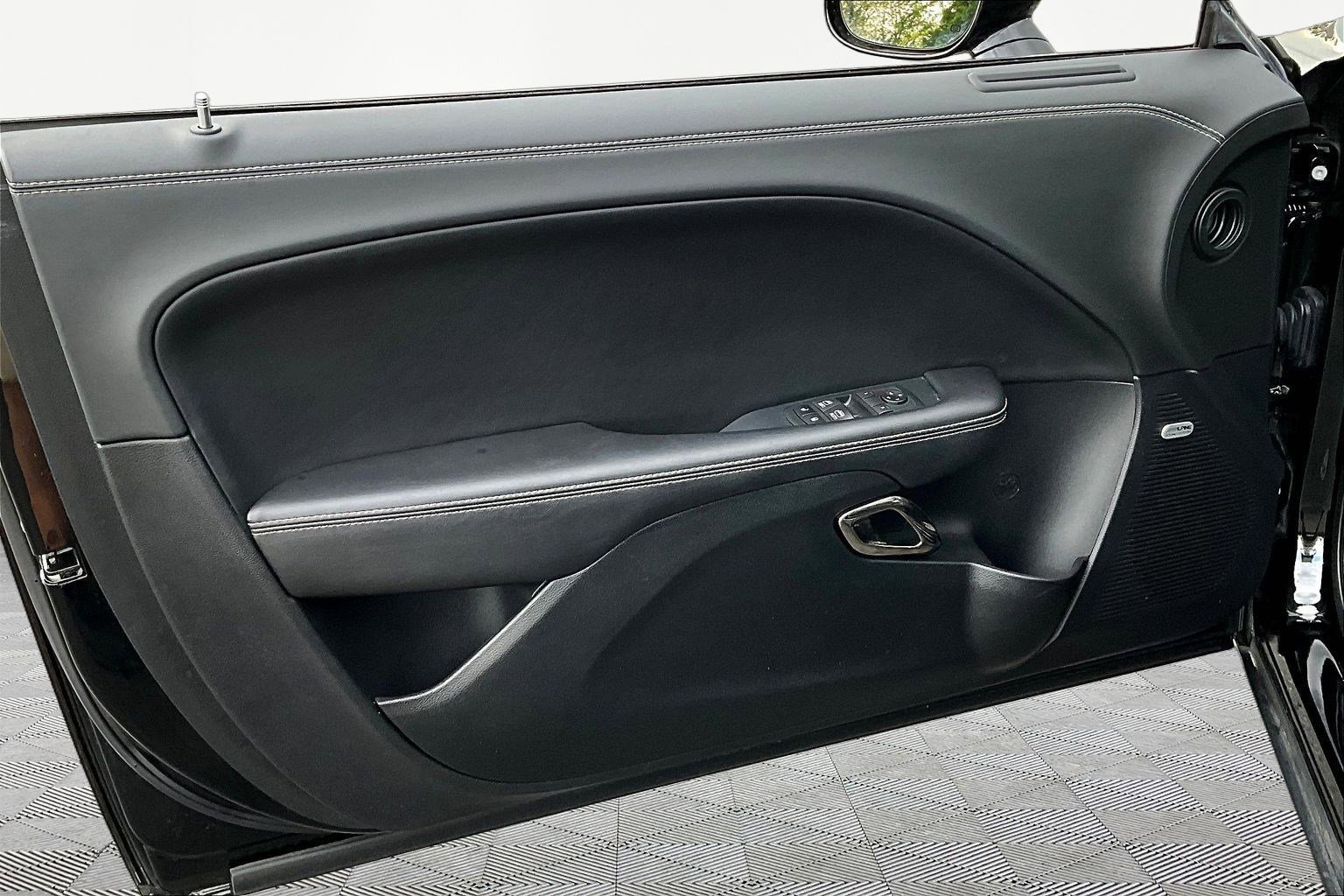 Used 2020 Dodge Challenger SRT Hellcat Redeye image 18