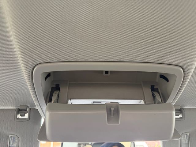 Used 2018 Chevrolet Silverado 1500 LTZ w/ Sport Package AWD/4WD image 33