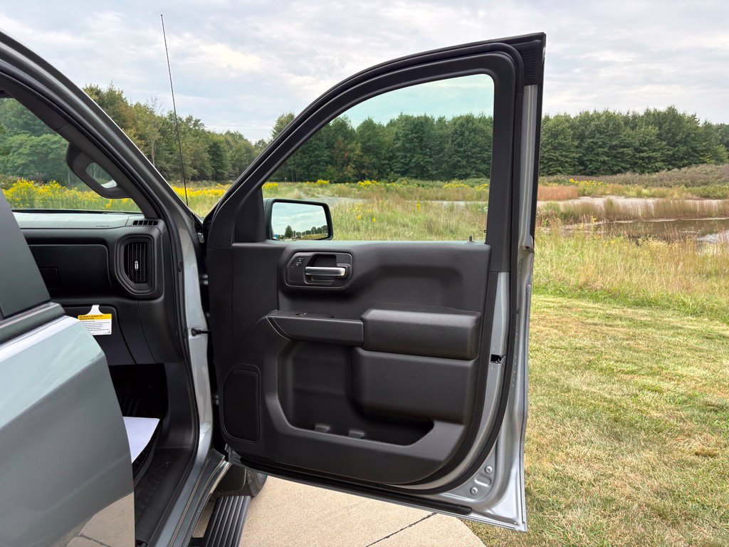 New 2026 Chevrolet Silverado 1500 Custom AWD/4WD image 25