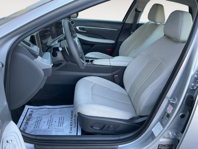 Used 2025 Hyundai Sonata SEL FWD image 11