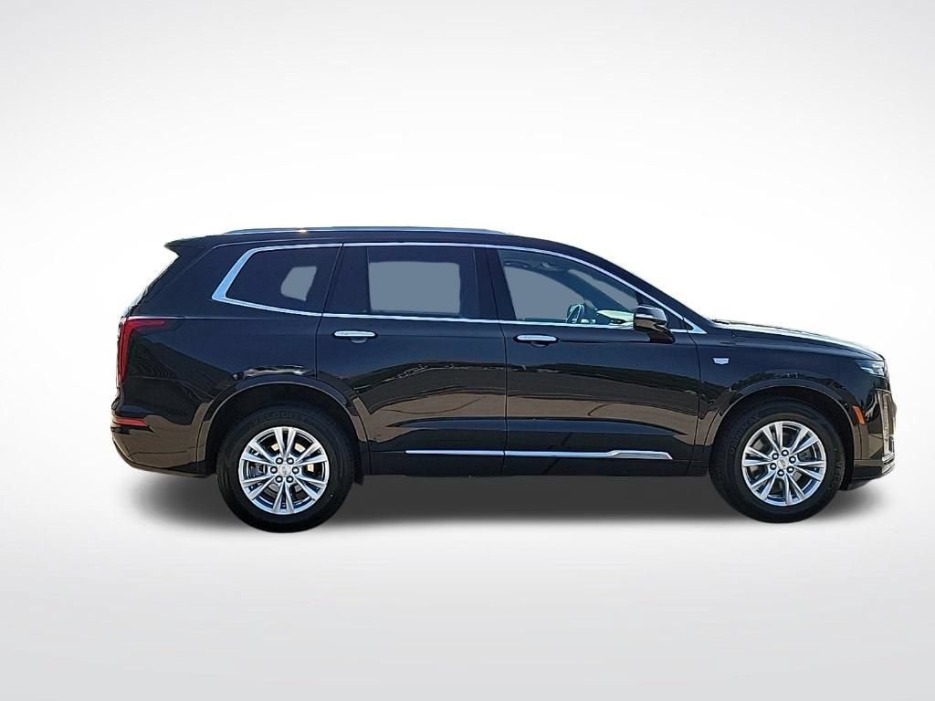 Used 2024 Cadillac XT6 Luxury AWD/4WD image 5