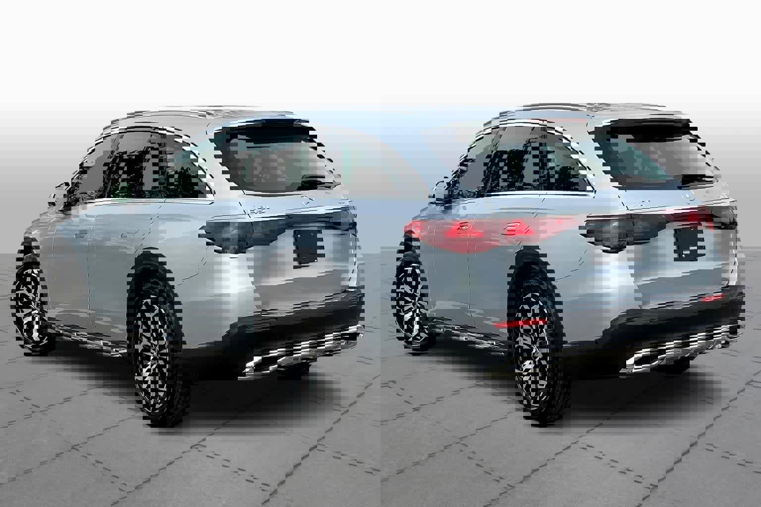 New 2025 Mercedes-Benz E 450 4MATIC All-Terrain Wagon image 16