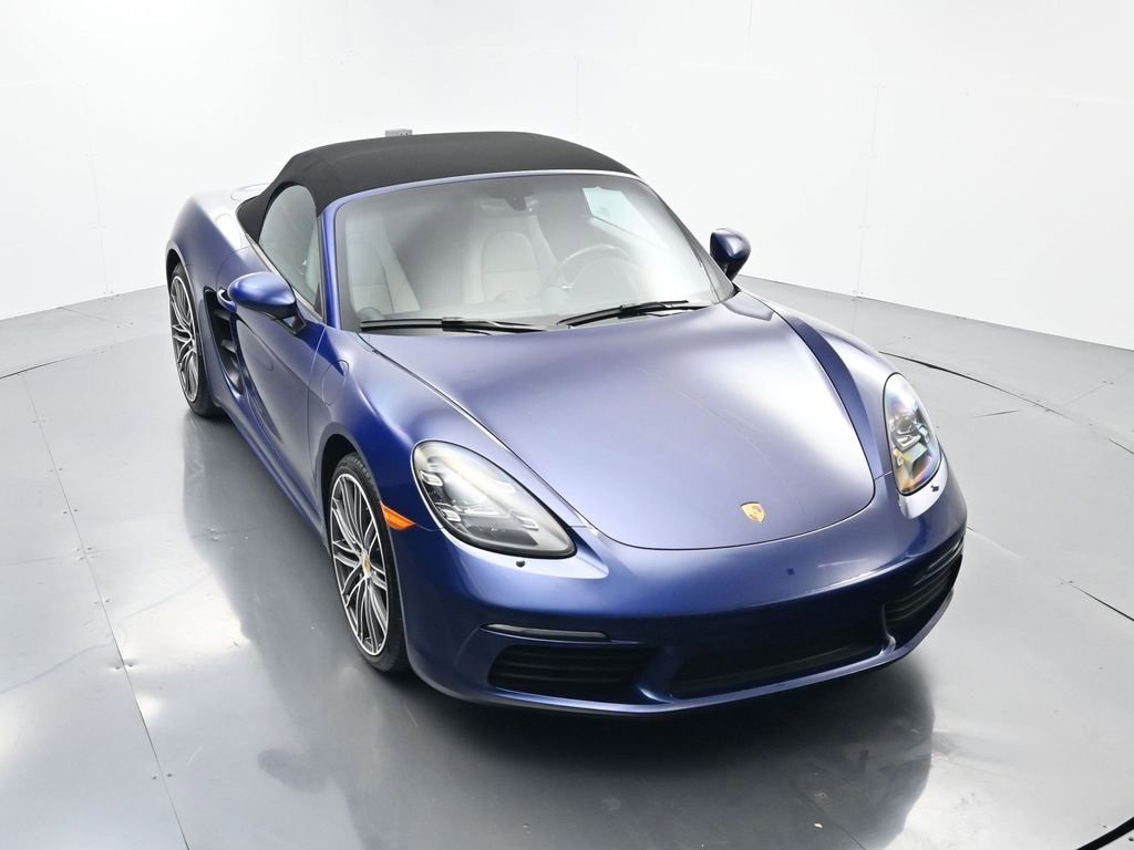 Used 2025 Porsche 718 Boxster image 25
