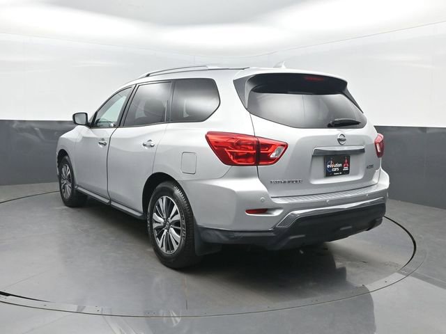 Used 2020 Nissan Pathfinder S image 3