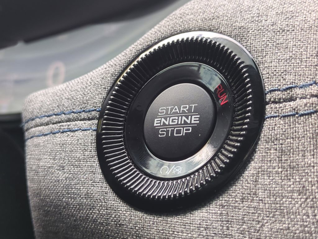 Certified 2022 Jeep Compass Latitude image 29