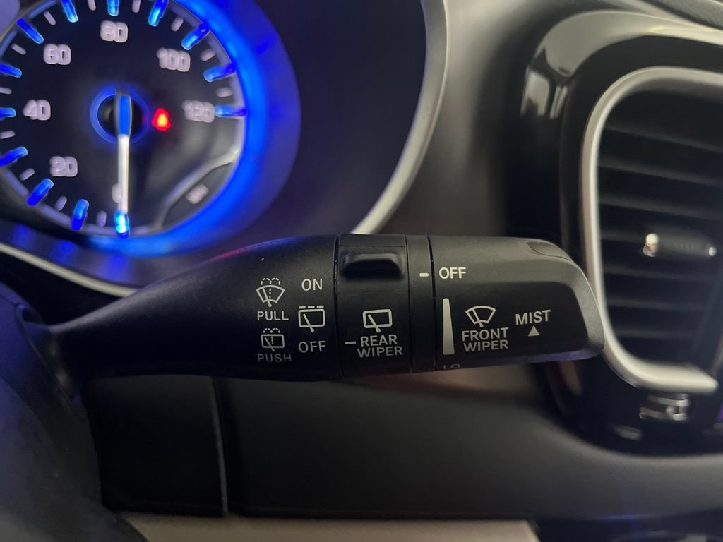 Used 2024 Chrysler Pacifica Touring-L FWD image 59