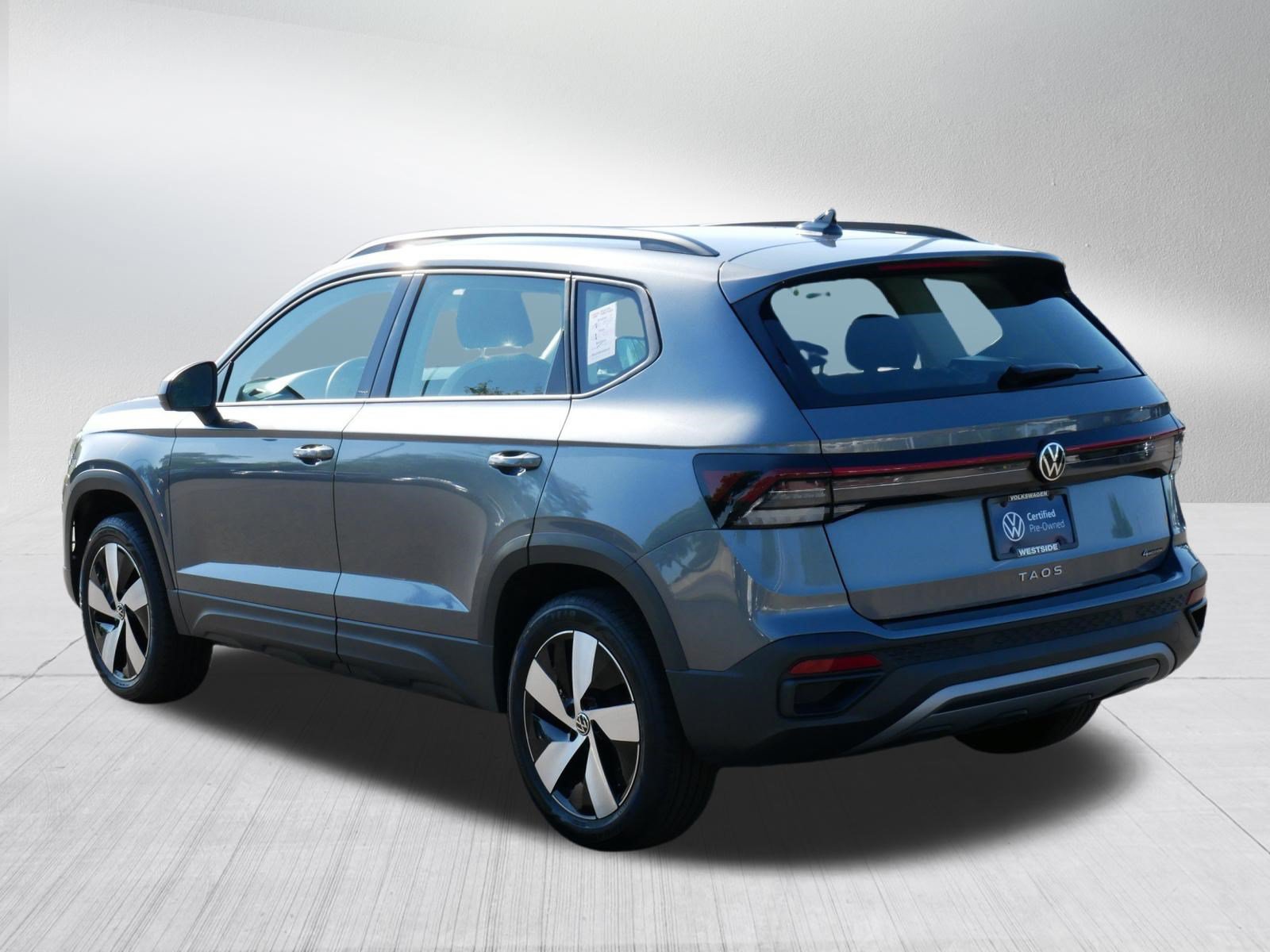 Used 2025 Volkswagen Taos S AWD/4WD image 5