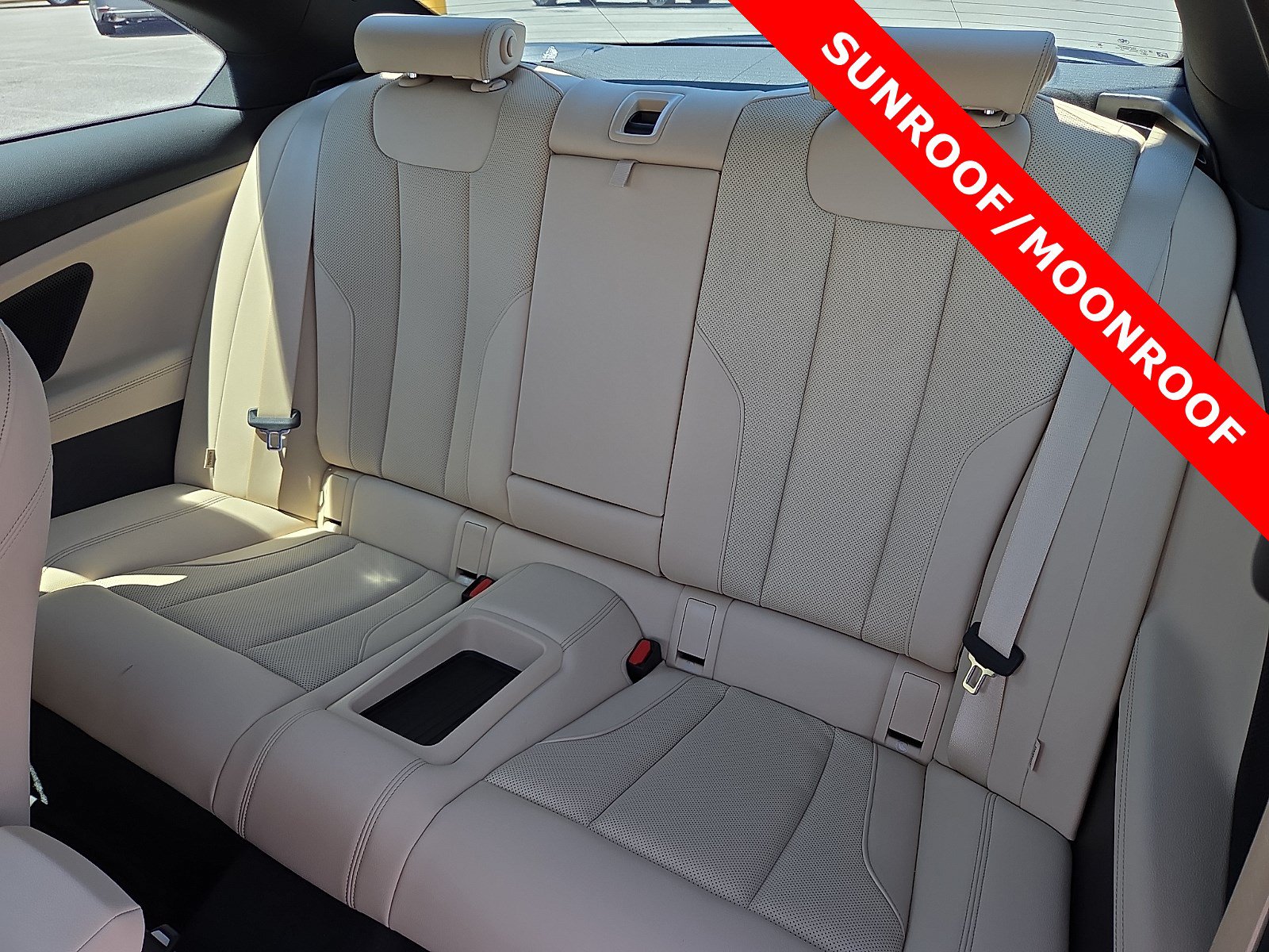 Used 2025 BMW M240i Coupe RWD image 10