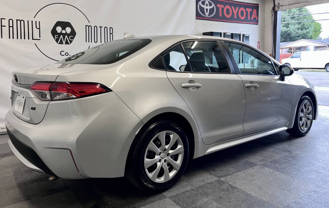 Used 2020 Toyota Corolla LE image 3