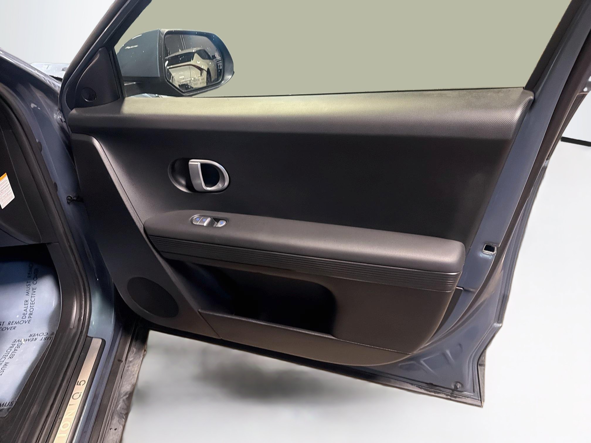 Used 2024 Hyundai Ioniq 5 SEL AWD/4WD image 33