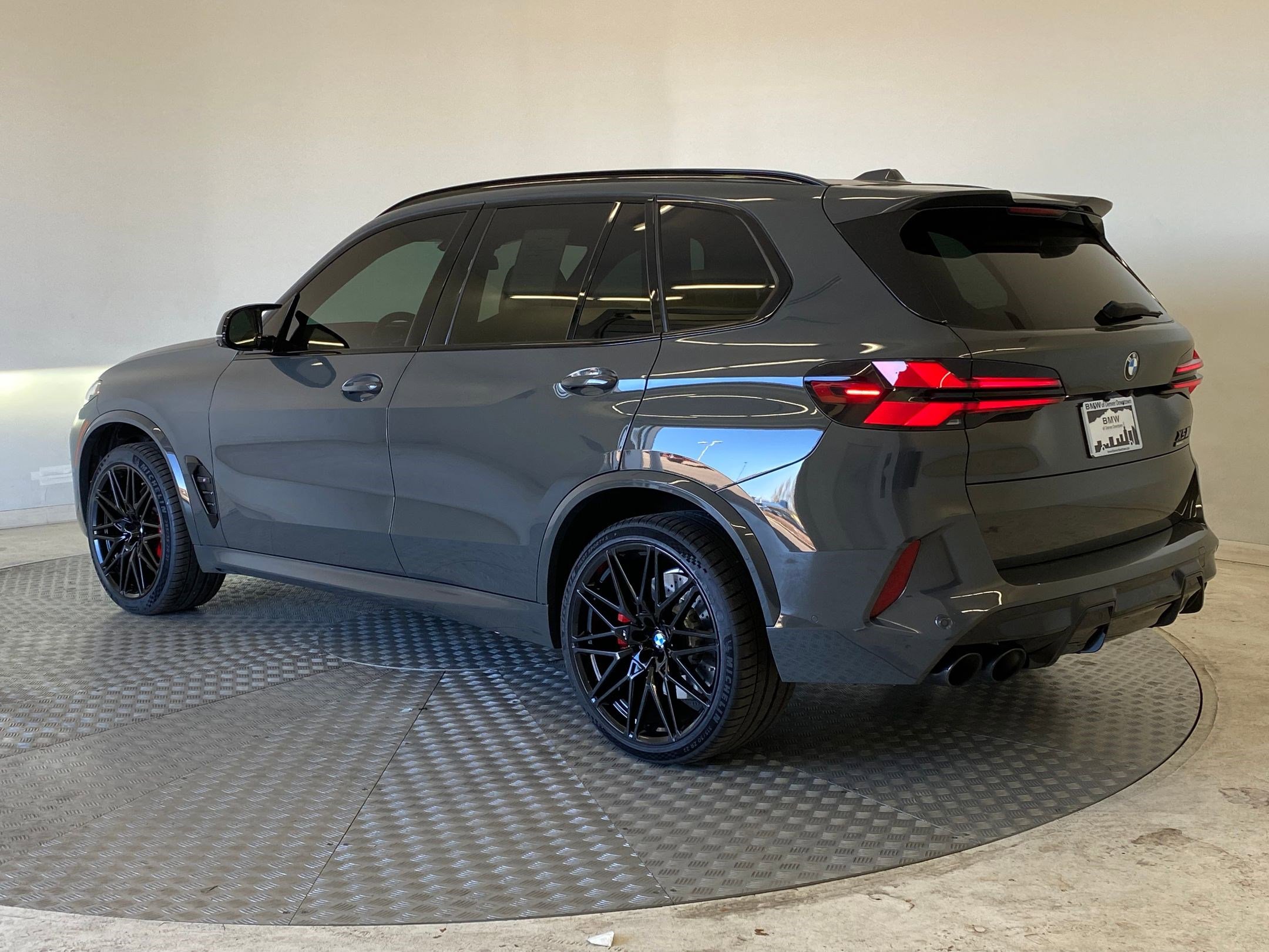 Used 2024 BMW X5 M Competition w/ Executive Package image 3