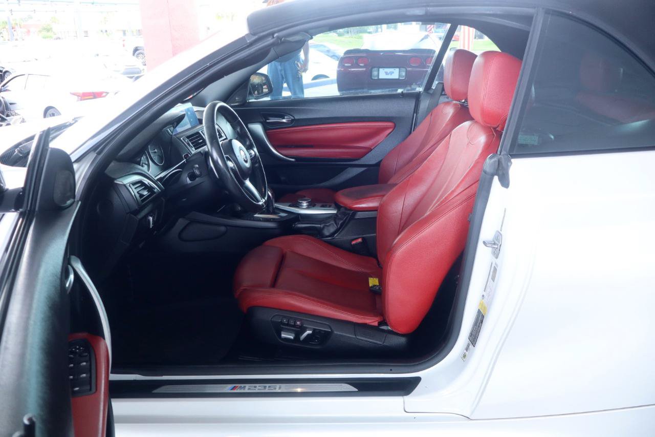Used 2016 BMW M235i Convertible RWD image 16