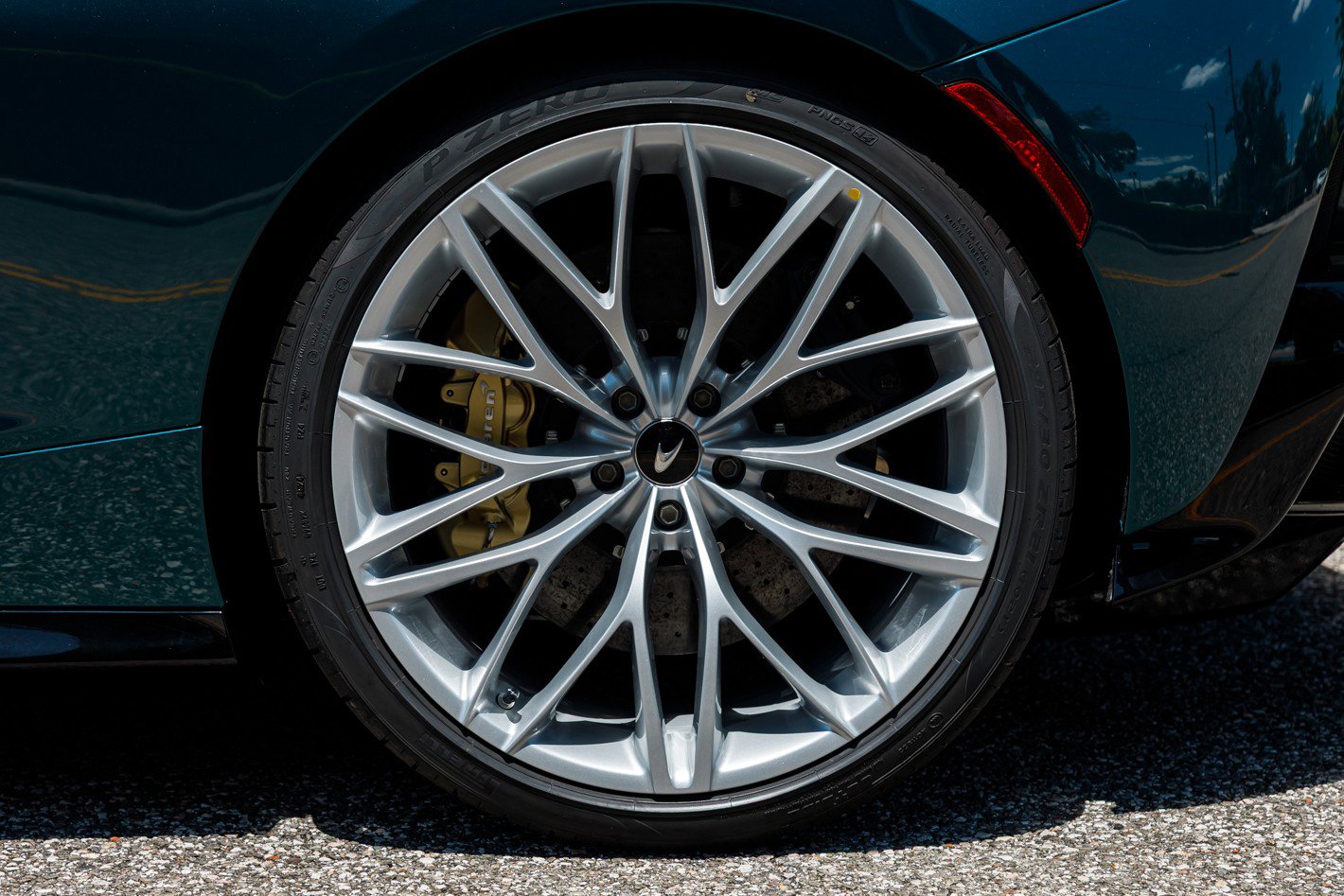 New 2026 McLaren GTS RWD image 32