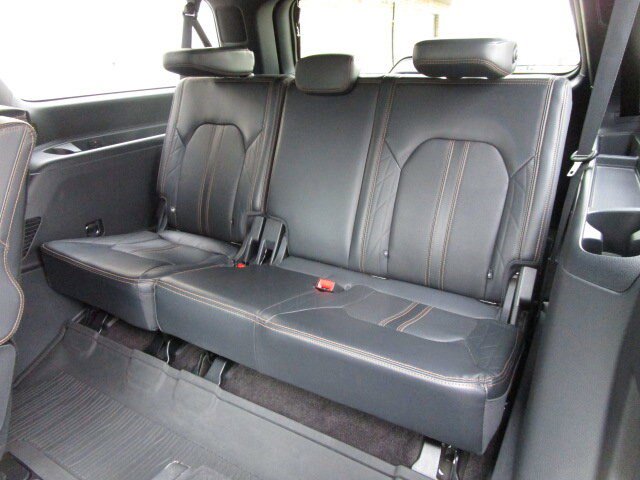 Used 2022 Ford Expedition Max Platinum image 12