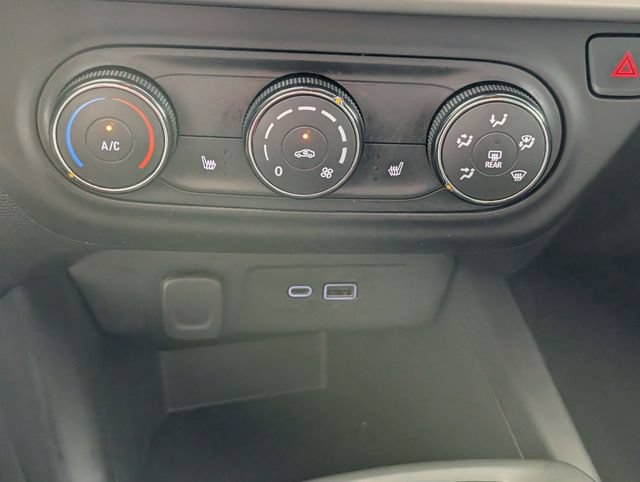 Used 2024 Chevrolet Trax LS w/ LS Convenience Package FWD image 20