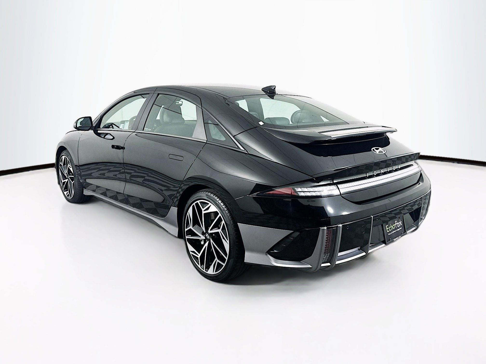 Used 2024 Hyundai Ioniq 6 SEL image 5