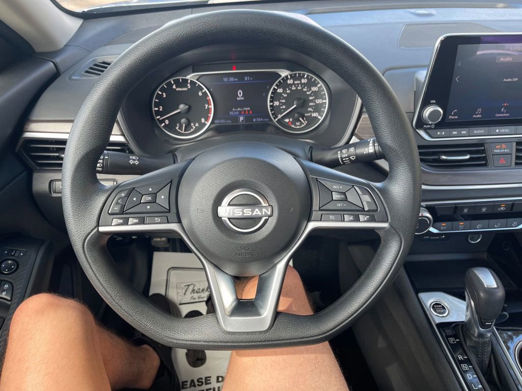 Used 2024 Nissan Altima 2.5 SV image 13