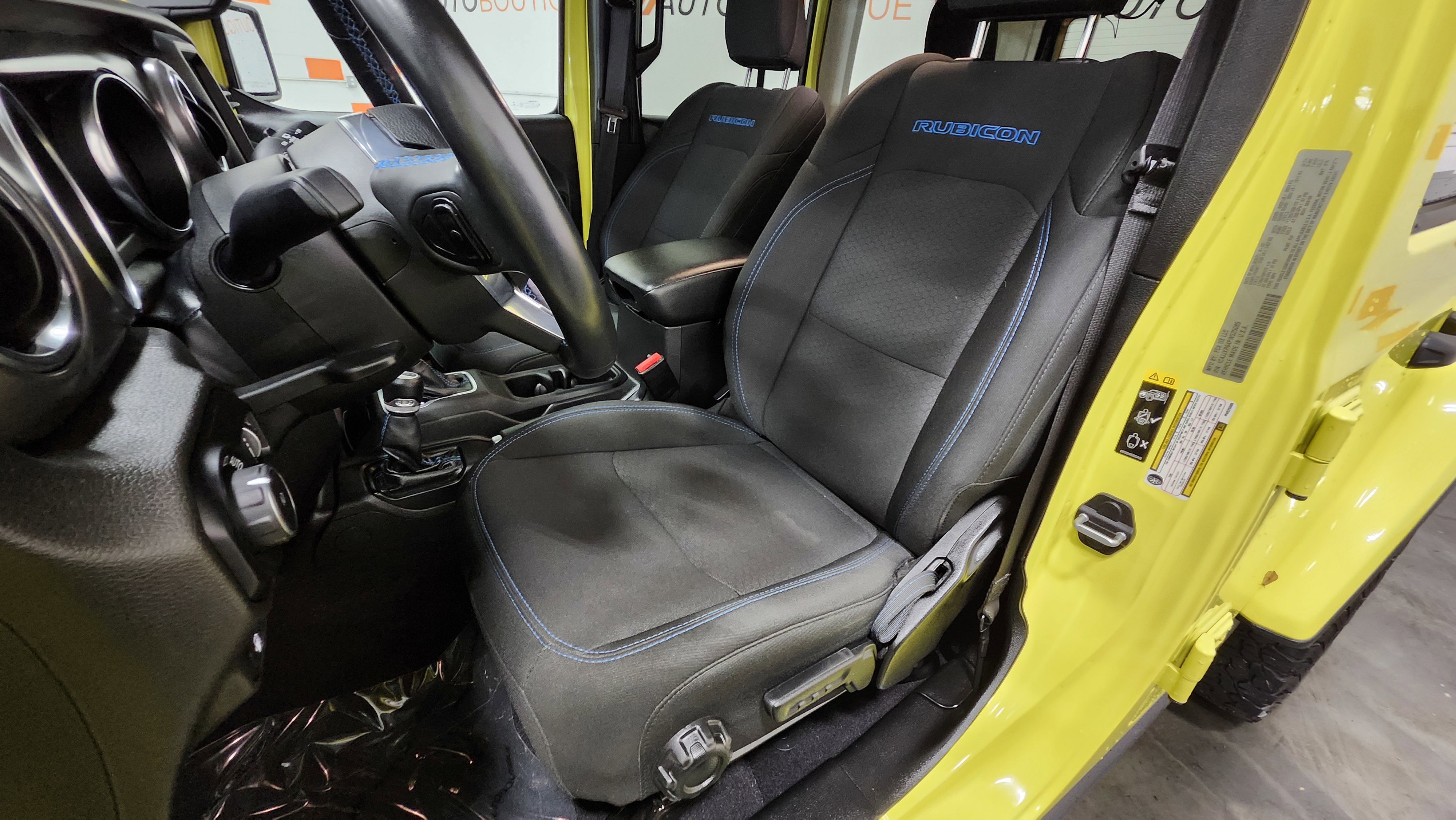 Used 2023 Jeep Wrangler Unlimited Rubicon 4xe w/ Steel Bumper Group image 25