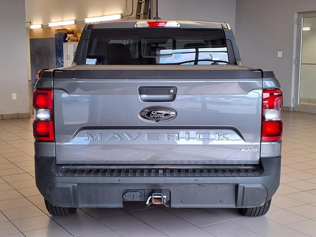 Used 2024 Ford Maverick Lariat w/ Black Appearance Package image 5