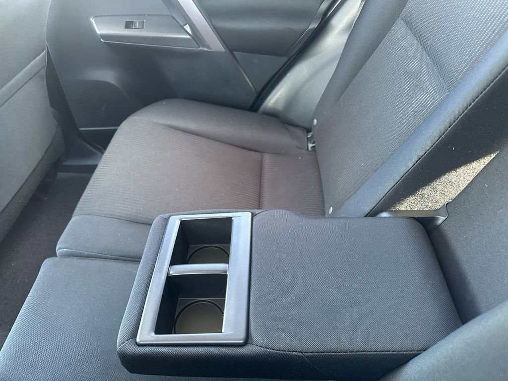 Used 2018 Toyota RAV4 LE w/ All Weather Liner Package image 31