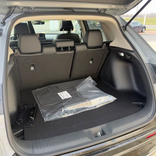 New 2026 Honda HR-V EX-L image 13