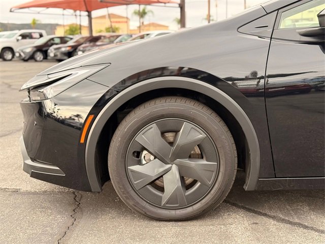 Used 2024 Toyota Prius Prime SE image 23