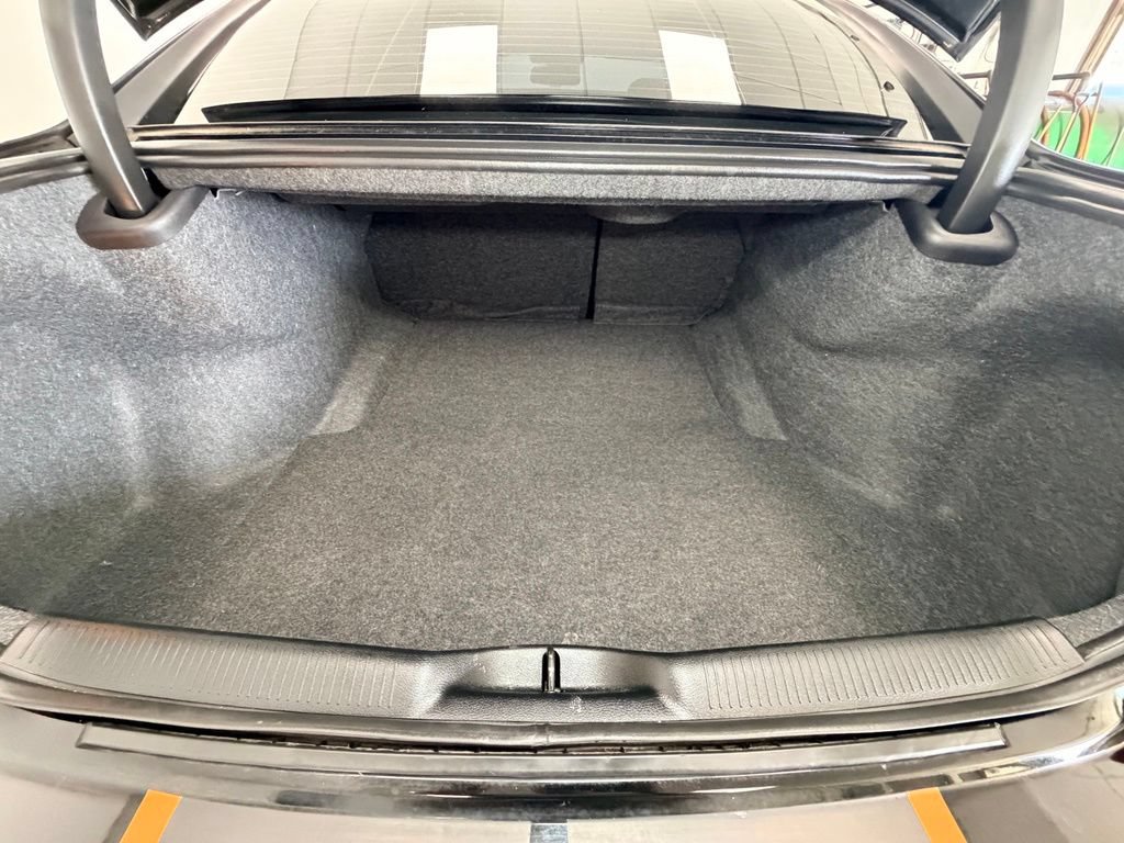 Used 2023 Dodge Charger Scat Pack RWD image 9