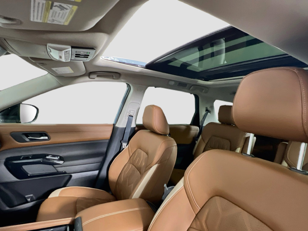 New 2026 Nissan Pathfinder Platinum AWD/4WD image 20