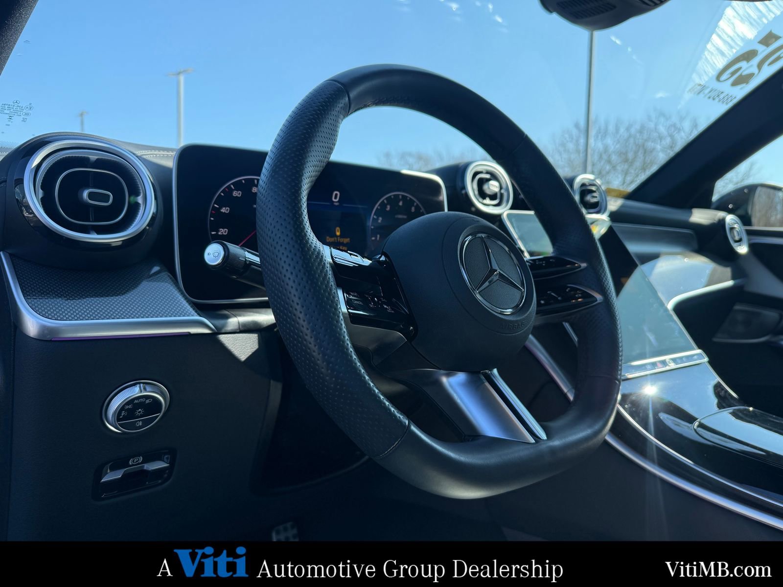 Certified 2025 Mercedes-Benz GLC 300 4MATIC image 17