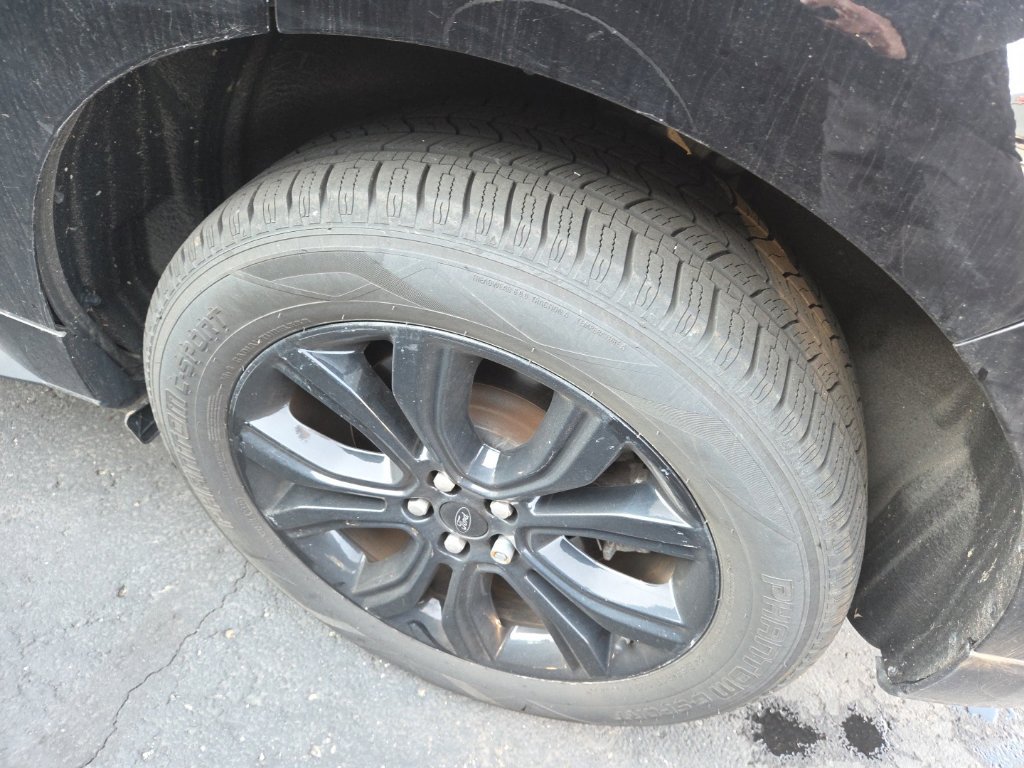 Certified 2024 Ford Edge SE w/ Black Appearance Package AWD/4WD image 6