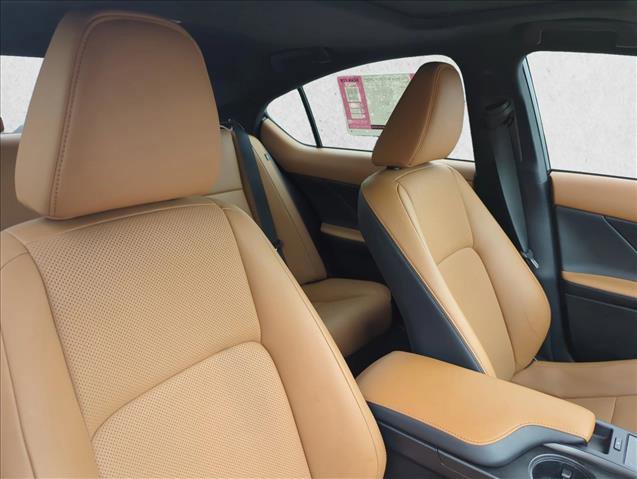 Used 2024 Lexus IS 350 F Sport RWD image 27